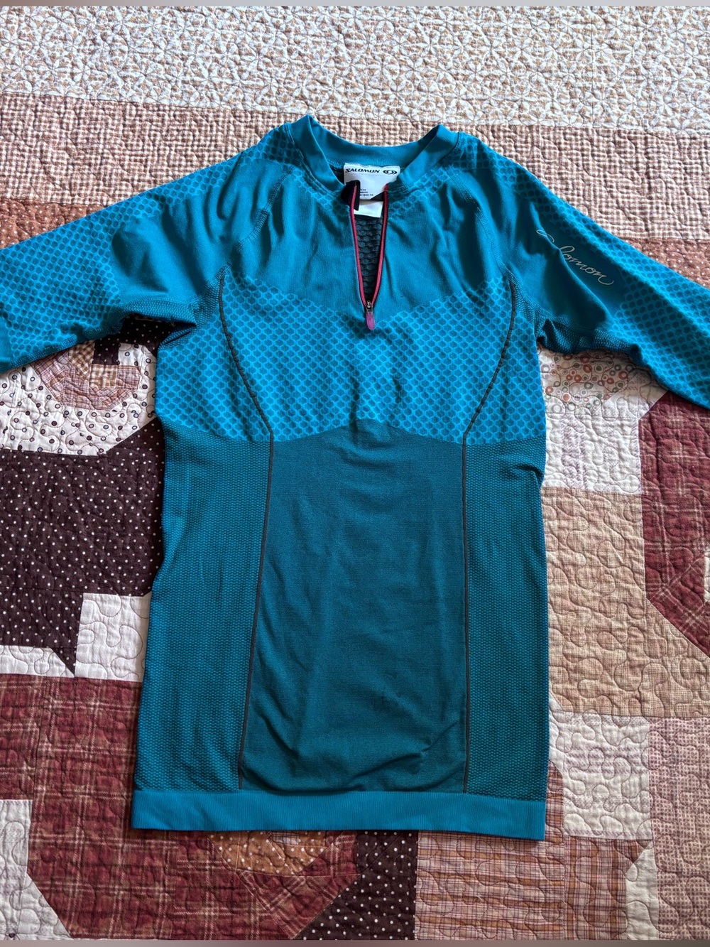 Salomon Women’s Quarter Zip Athletic Long Sleeve Top